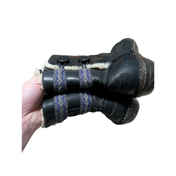 Ugg Australia Lillie 3336 Black Leather Sheepskin Lined Boots Womens Size 8 - Picture 8 of 10